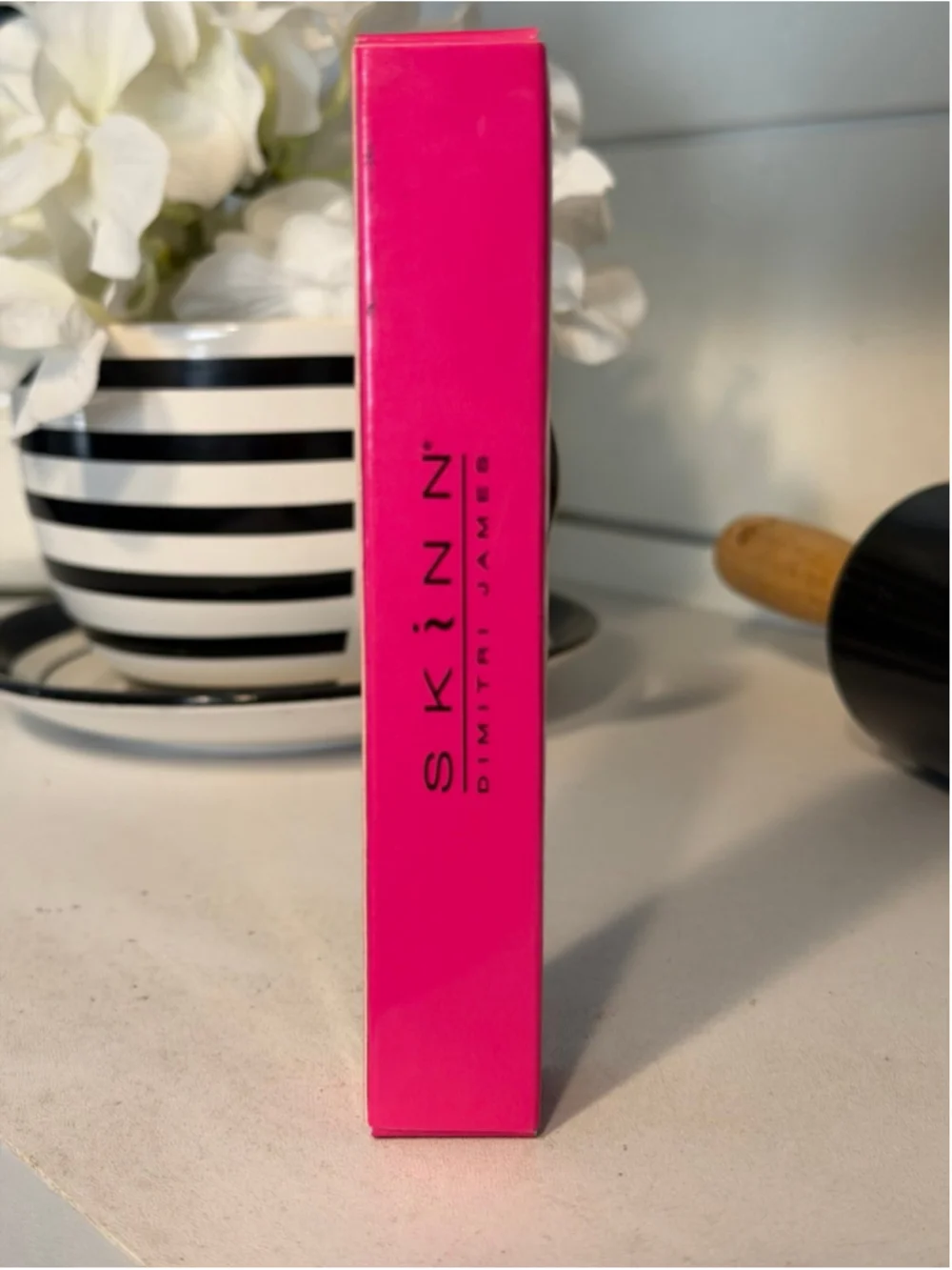 Dimitri James Wow Factor Intense Effects Mascara By Skinn NEW